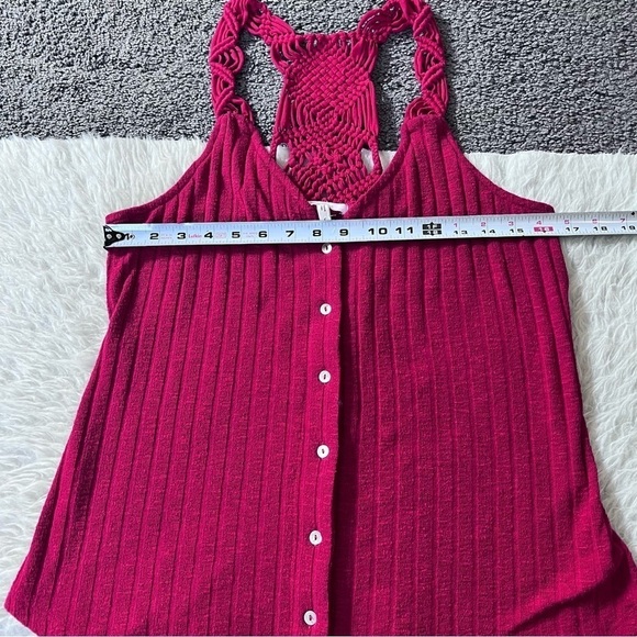 NWT Maurice’s red crochet back button down tank small - Picture 8 of 8